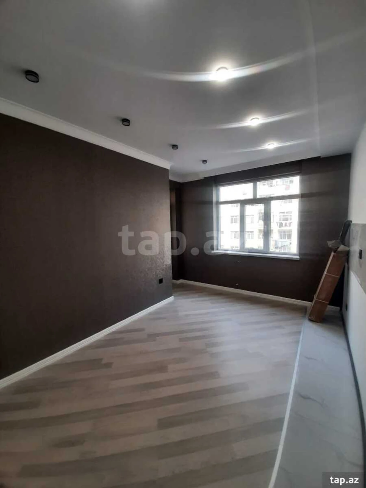 Satılır 2 otaqlı yeni tikili 70 m²