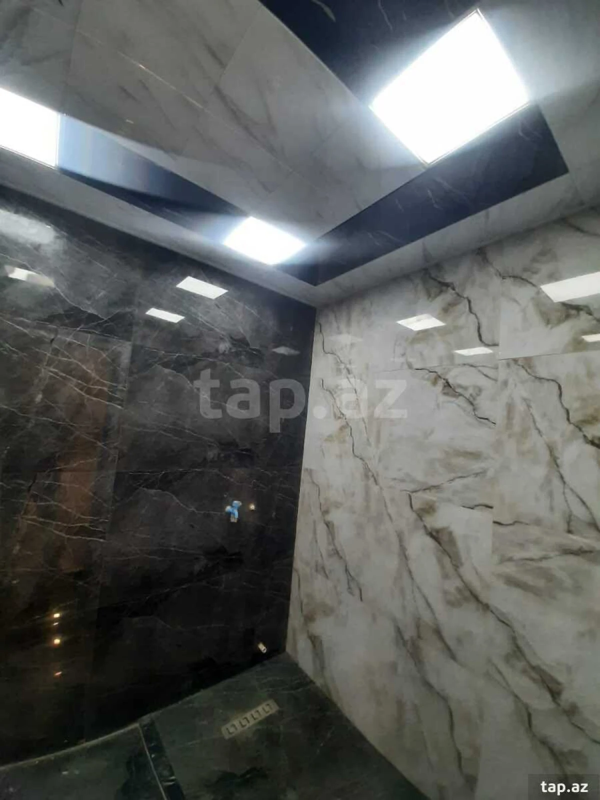 Satılır 2 otaqlı yeni tikili 70 m²