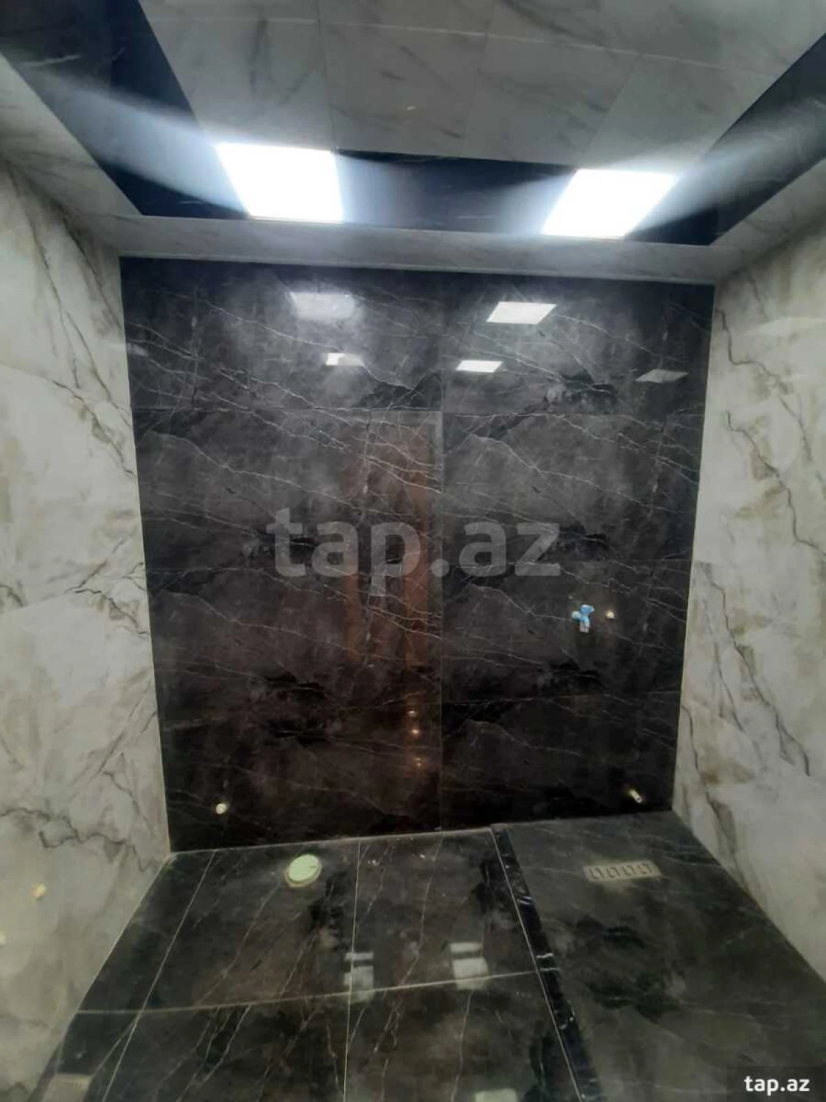 Satılır 2 otaqlı yeni tikili 70 m²