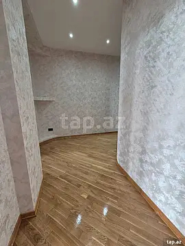 Satılır 3 otaqlı yeni tikili 120 m²