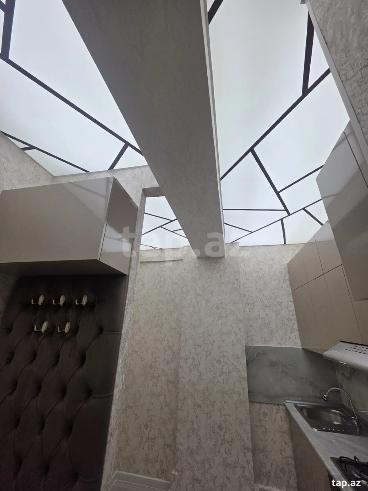 Satılır 2 otaqlı yeni tikili 55 m²