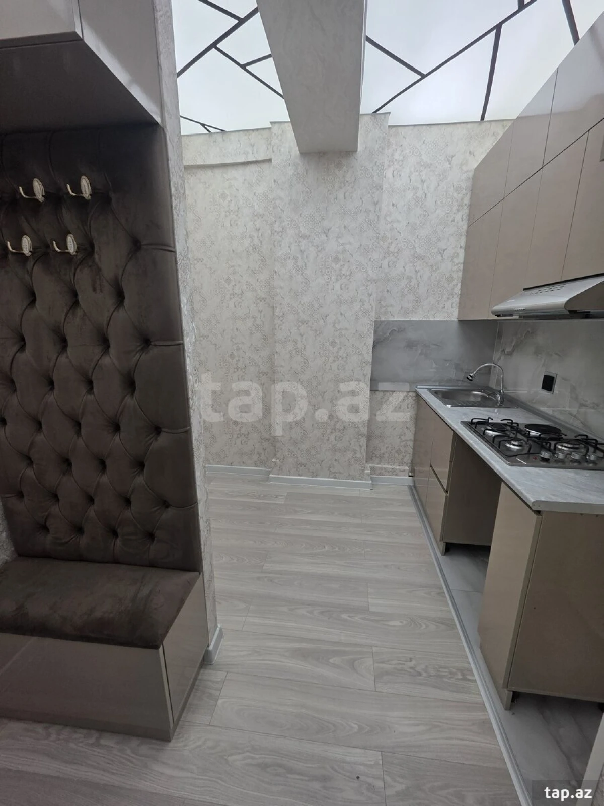 Satılır 2 otaqlı yeni tikili 55 m²