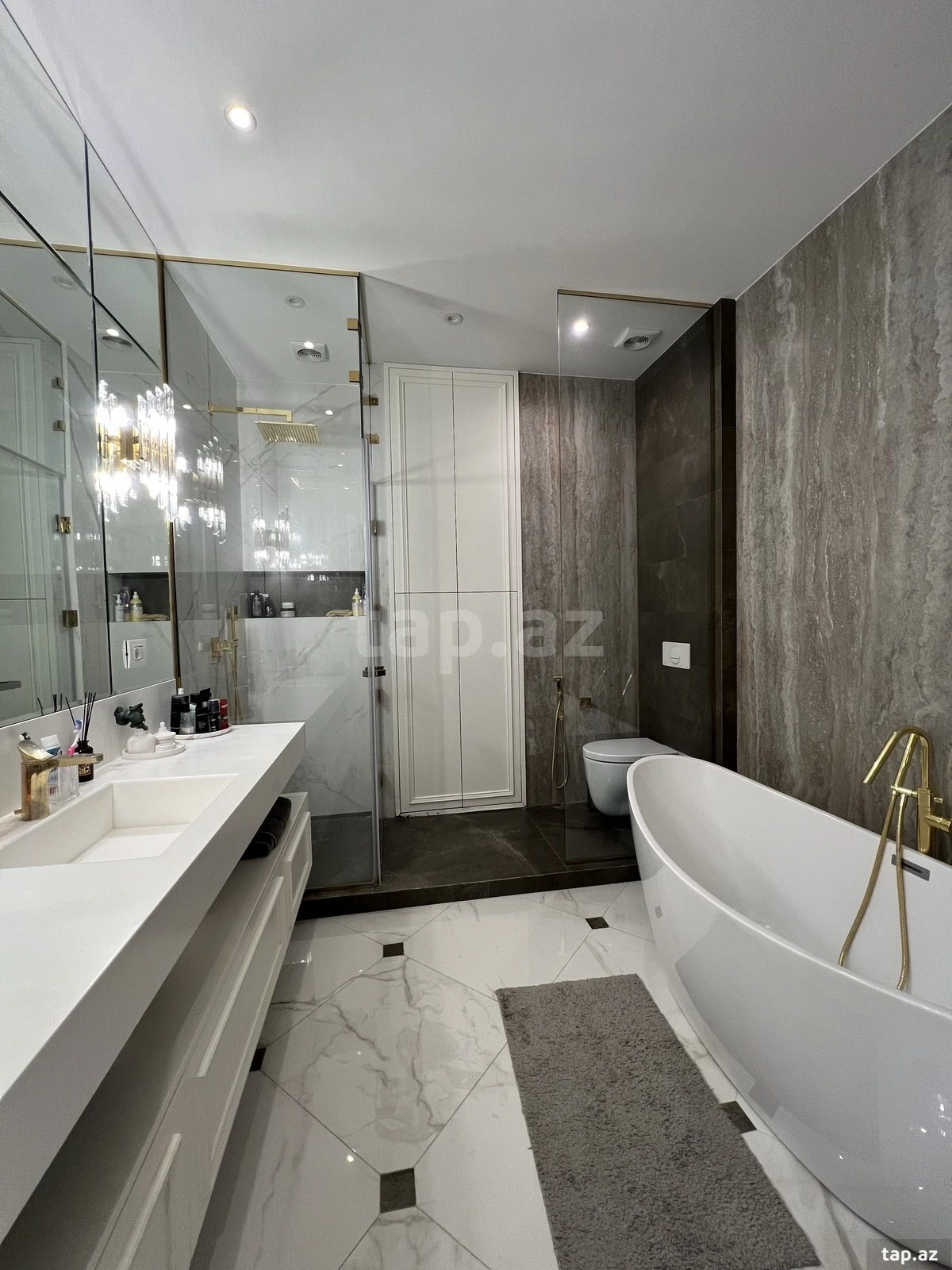 Satılır 4 otaqlı yeni tikili 205 m²