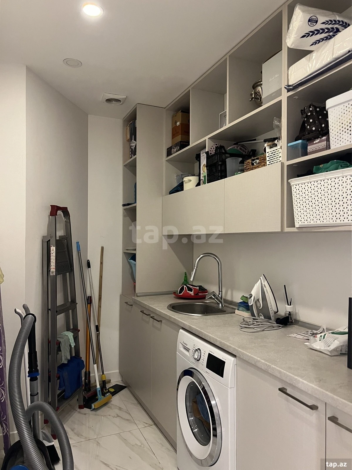 Satılır 4 otaqlı yeni tikili 205 m²