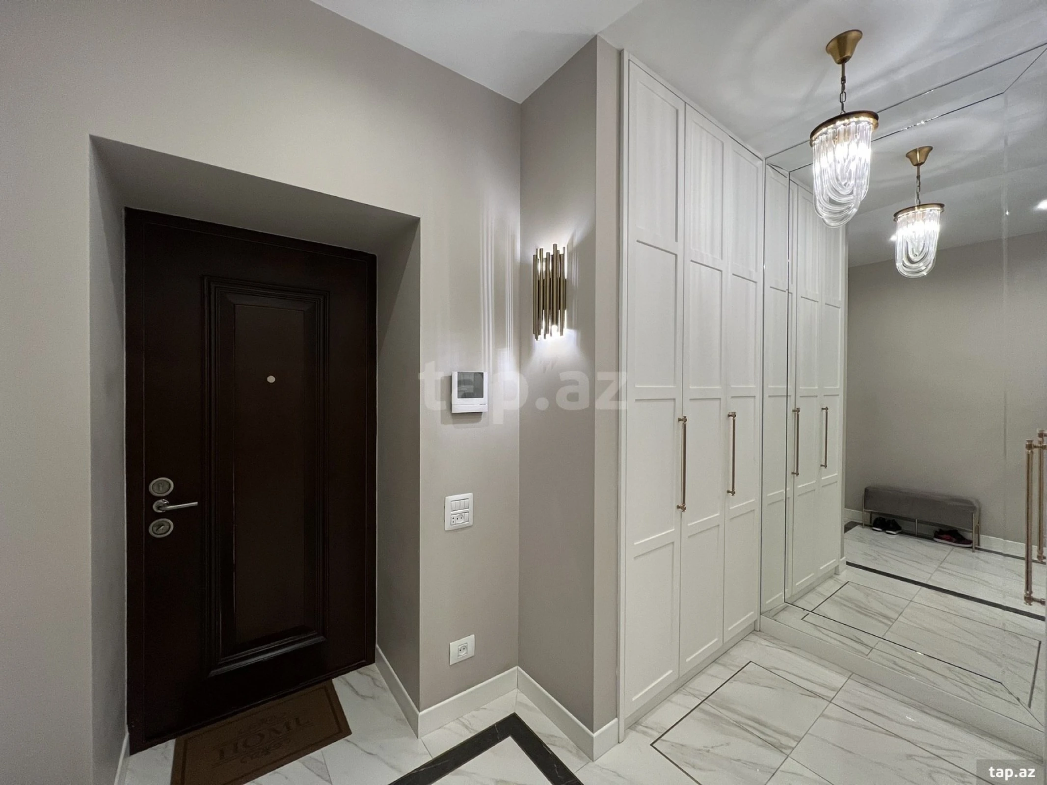 Satılır 4 otaqlı yeni tikili 205 m²