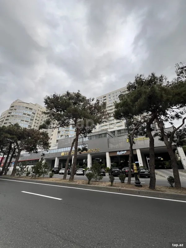 Satılır 4 otaqlı yeni tikili 205 m²