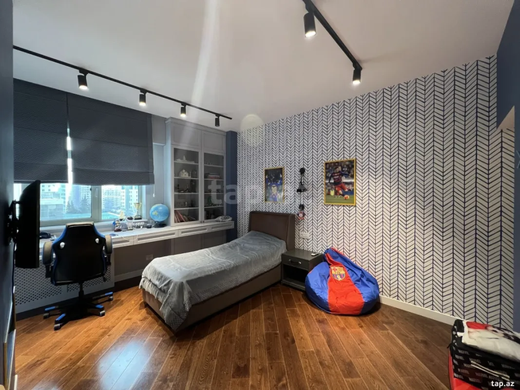 Satılır 4 otaqlı yeni tikili 205 m²