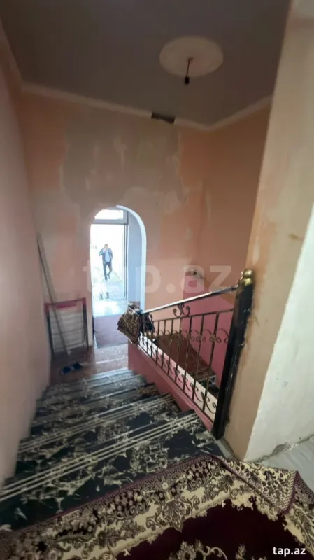 Satılır 5 otaqlı həyət evi