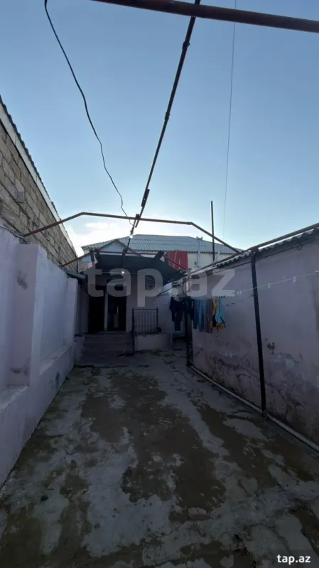 Satılır 5 otaqlı həyət evi