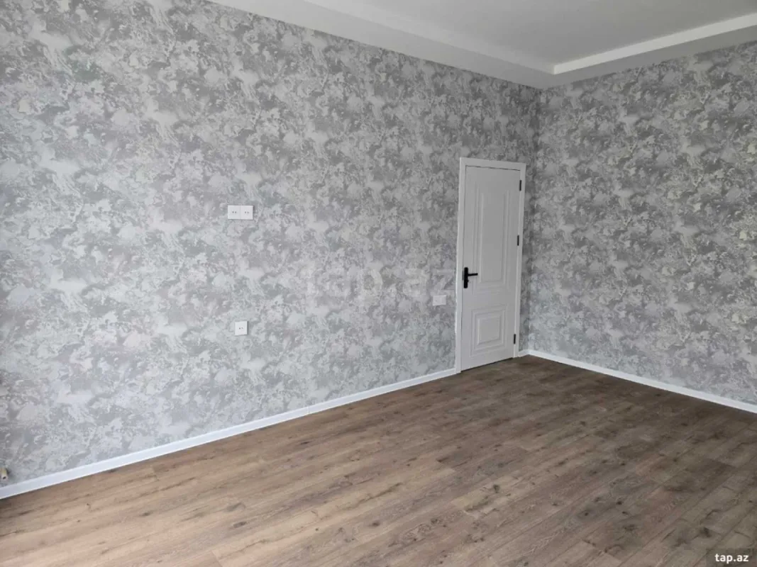 Satılır 5 otaqlı həyət evi