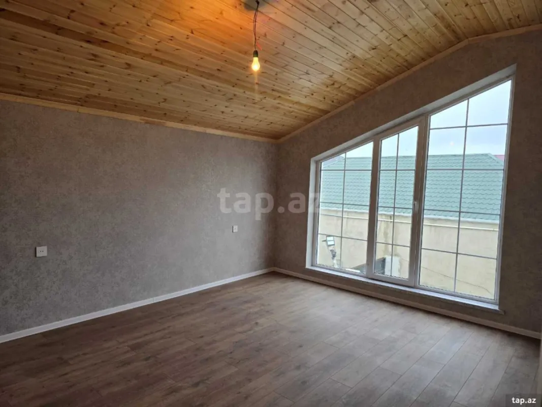 Satılır 5 otaqlı həyət evi