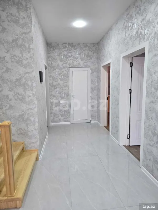 Satılır 5 otaqlı həyət evi