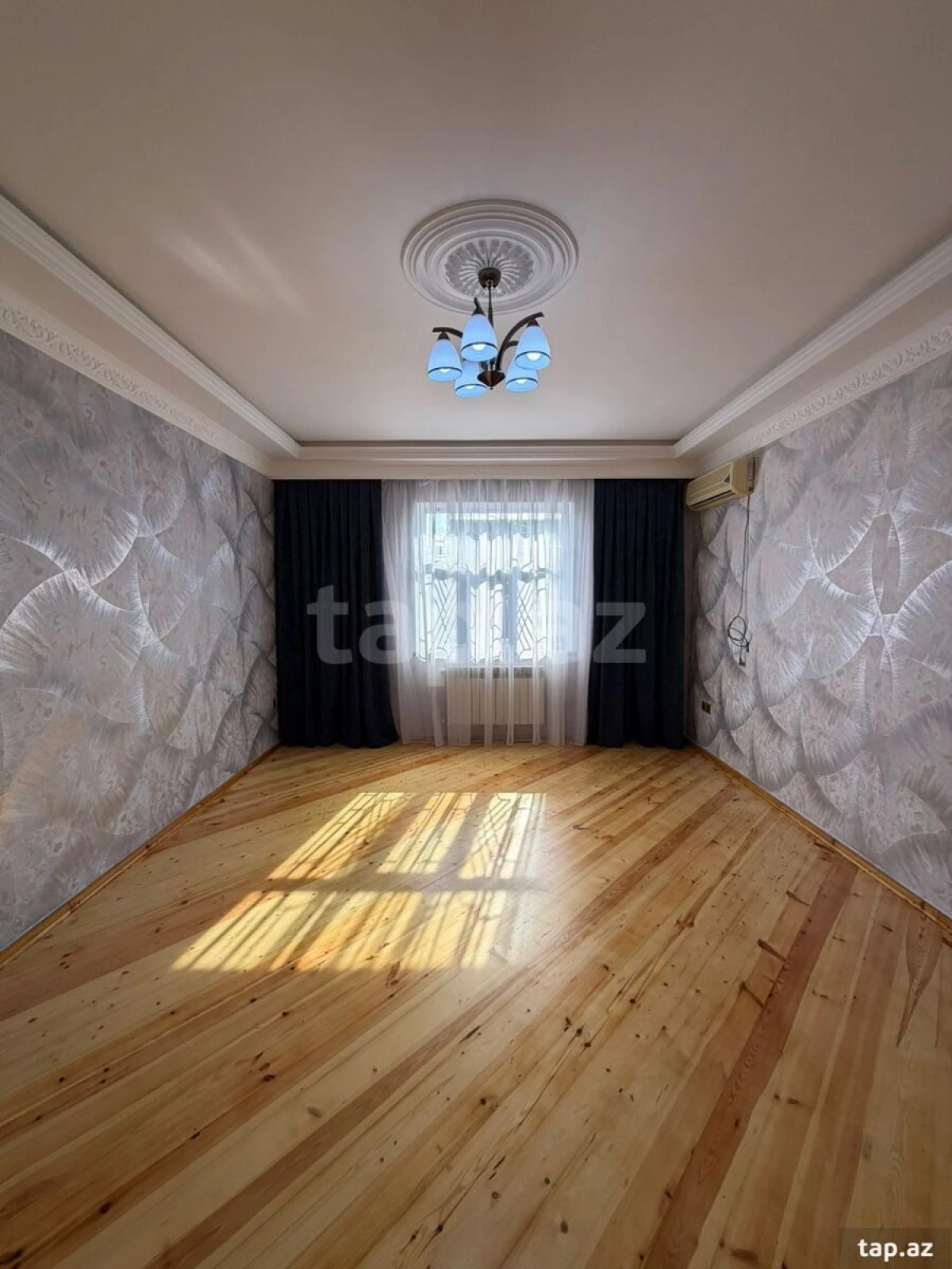 Satılır 7 otaqlı həyət evi