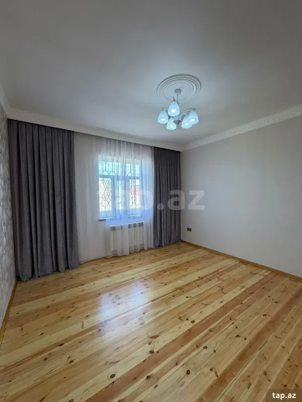 Satılır 7 otaqlı həyət evi
