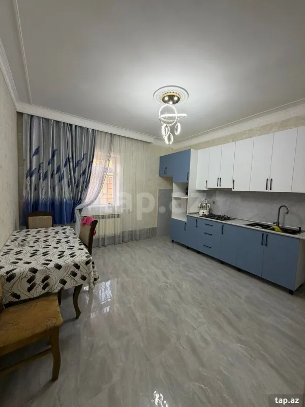 Satılır 7 otaqlı həyət evi