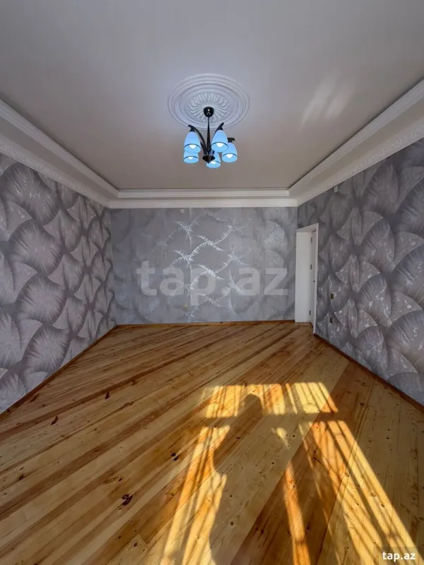 Satılır 7 otaqlı həyət evi