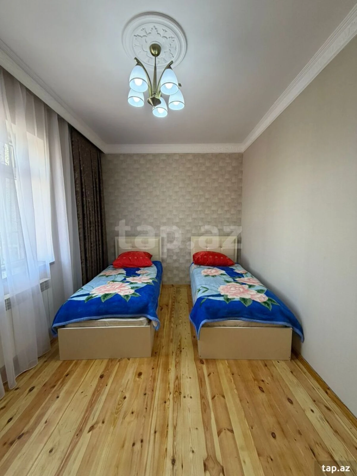 Satılır 7 otaqlı həyət evi