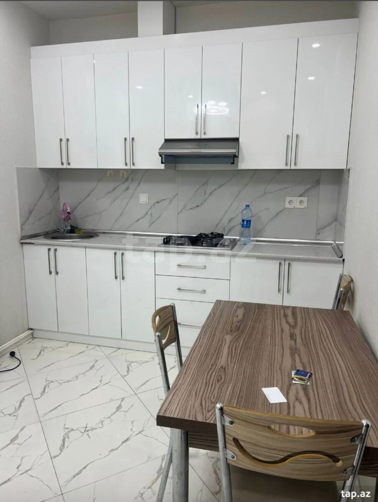 Satılır 2 otaqlı yeni tikili 67 m²