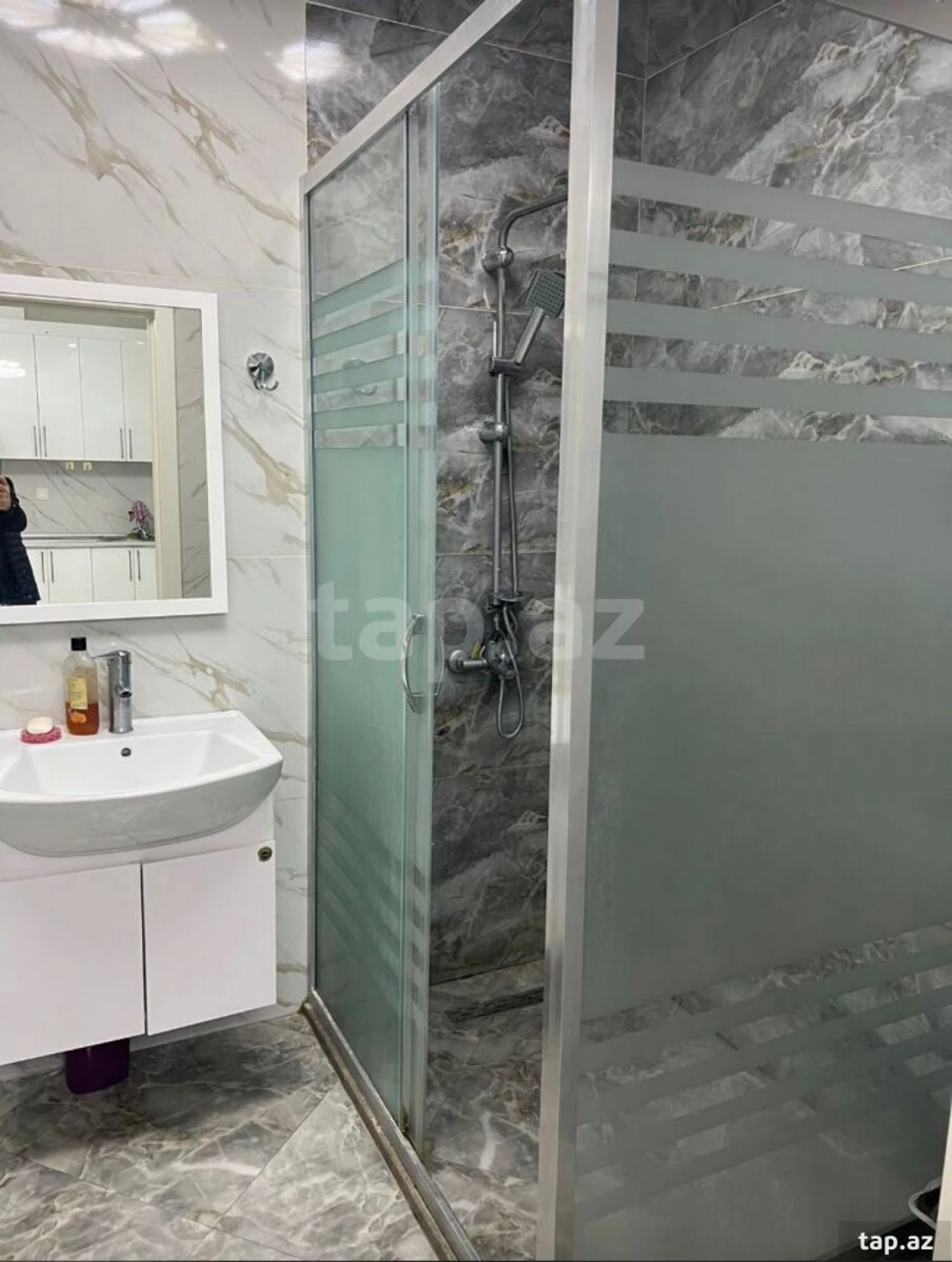 Satılır 2 otaqlı yeni tikili 67 m²