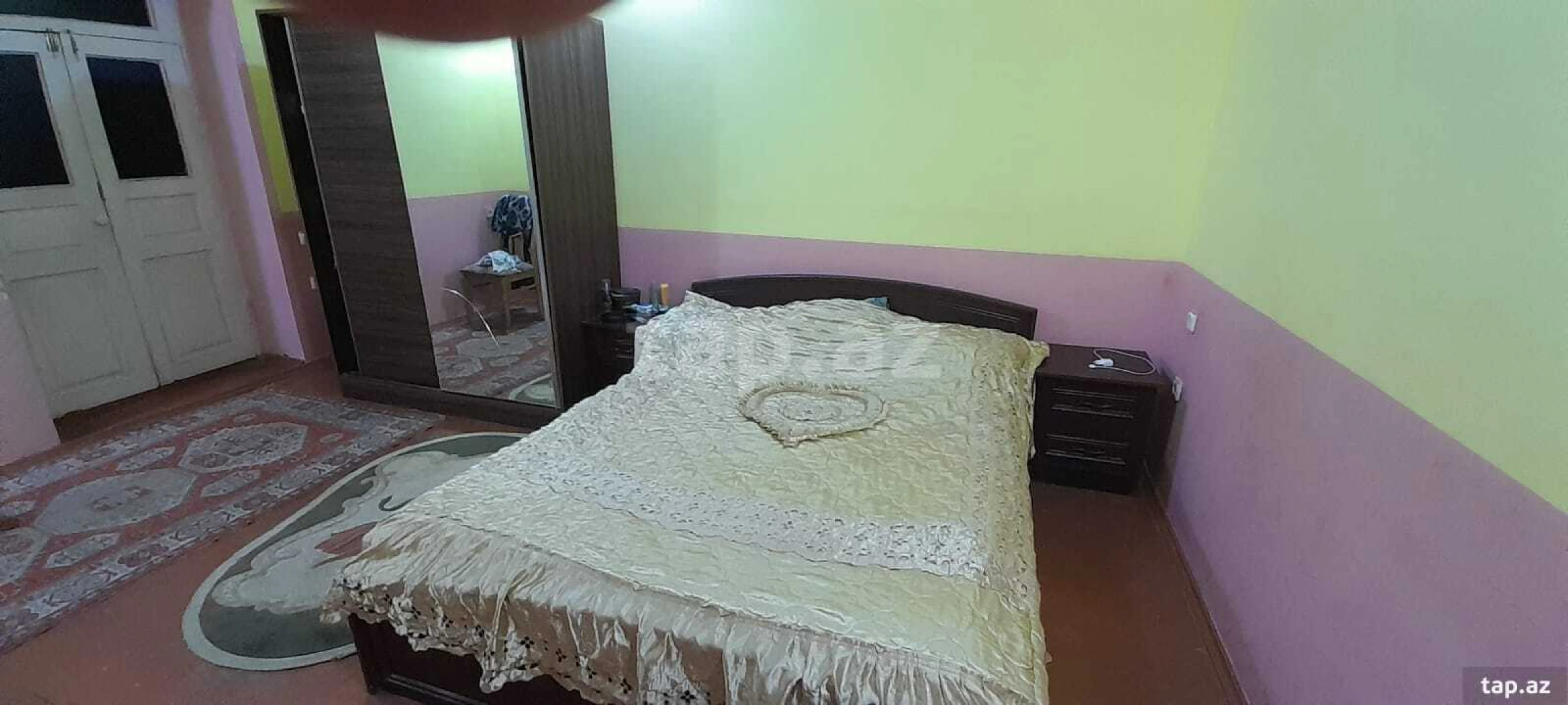 Satılır 4 otaqlı həyət evi