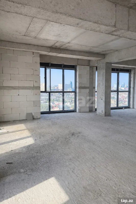 Satılır 3 otaqlı yeni tikili 124 m²