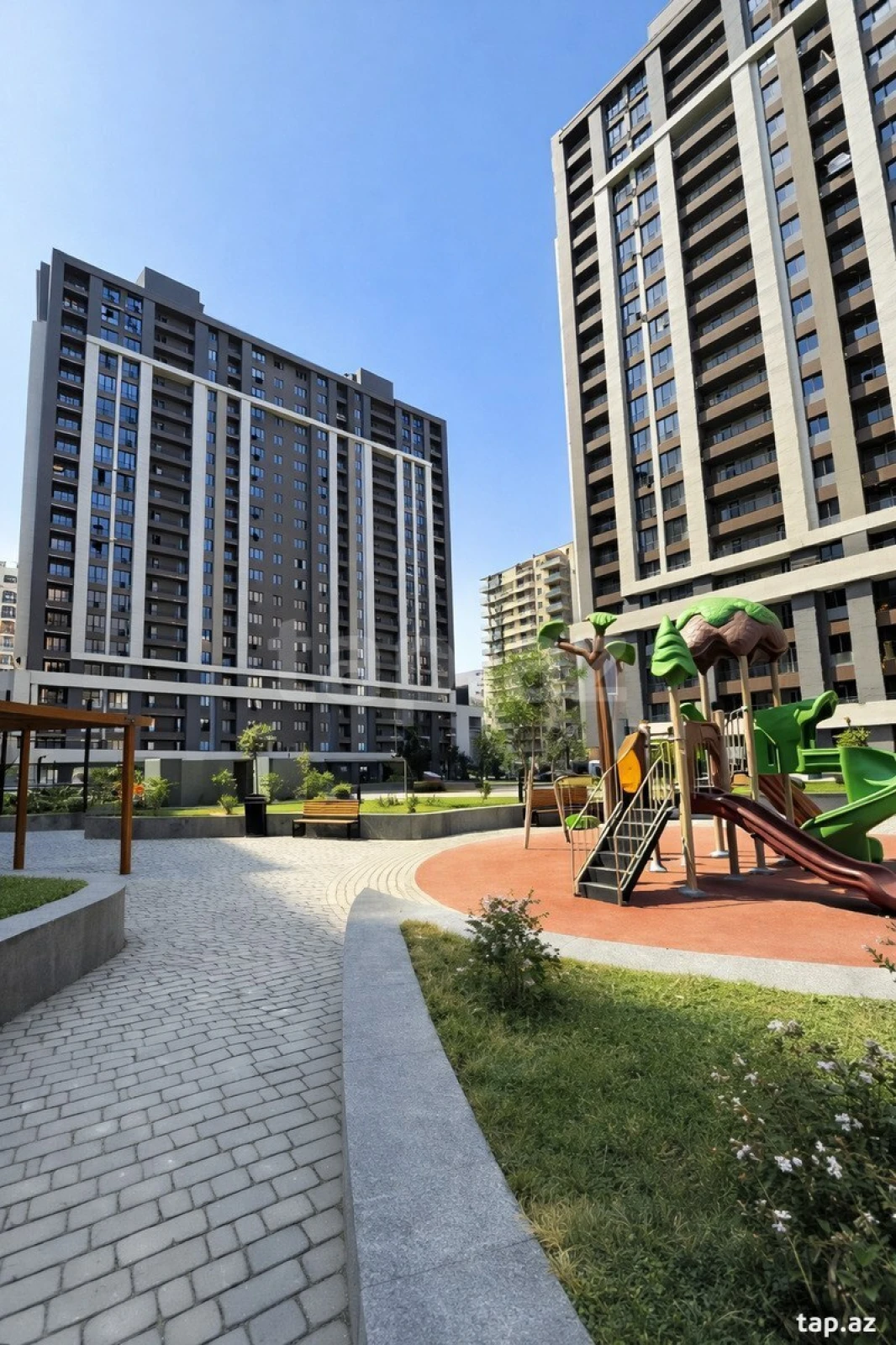 Satılır 3 otaqlı yeni tikili 124 m²