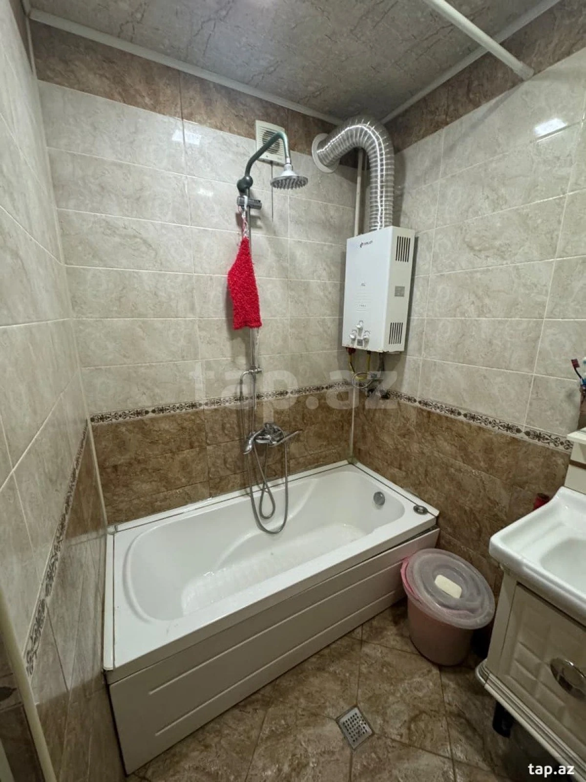Satılır 3 otaqlı mənzil 65 m²