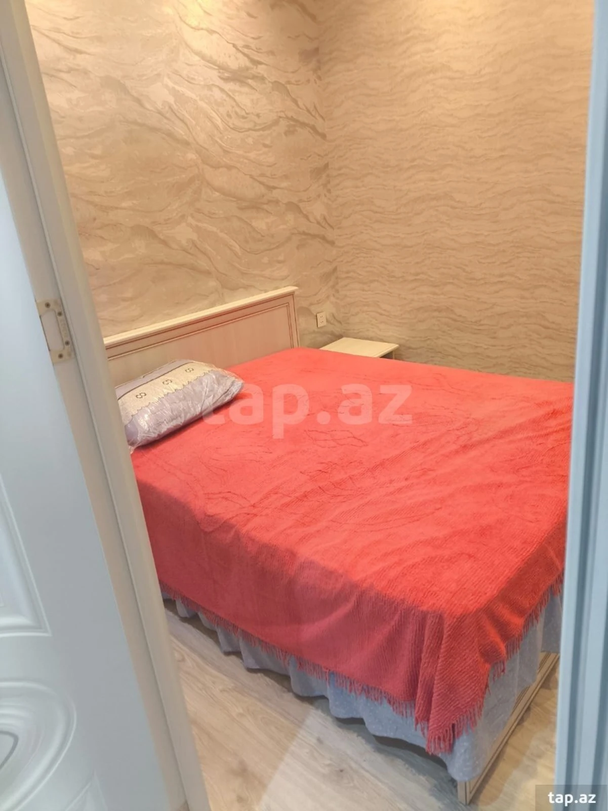 Kirayə verilir 2 otaqlı yeni tikili 50 m²