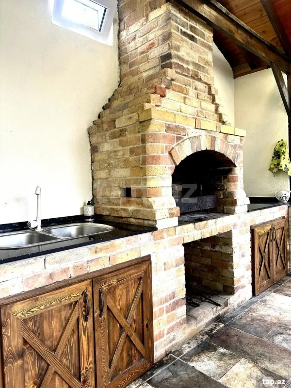 Kirayə verilir 6 otaqlı həyət evi