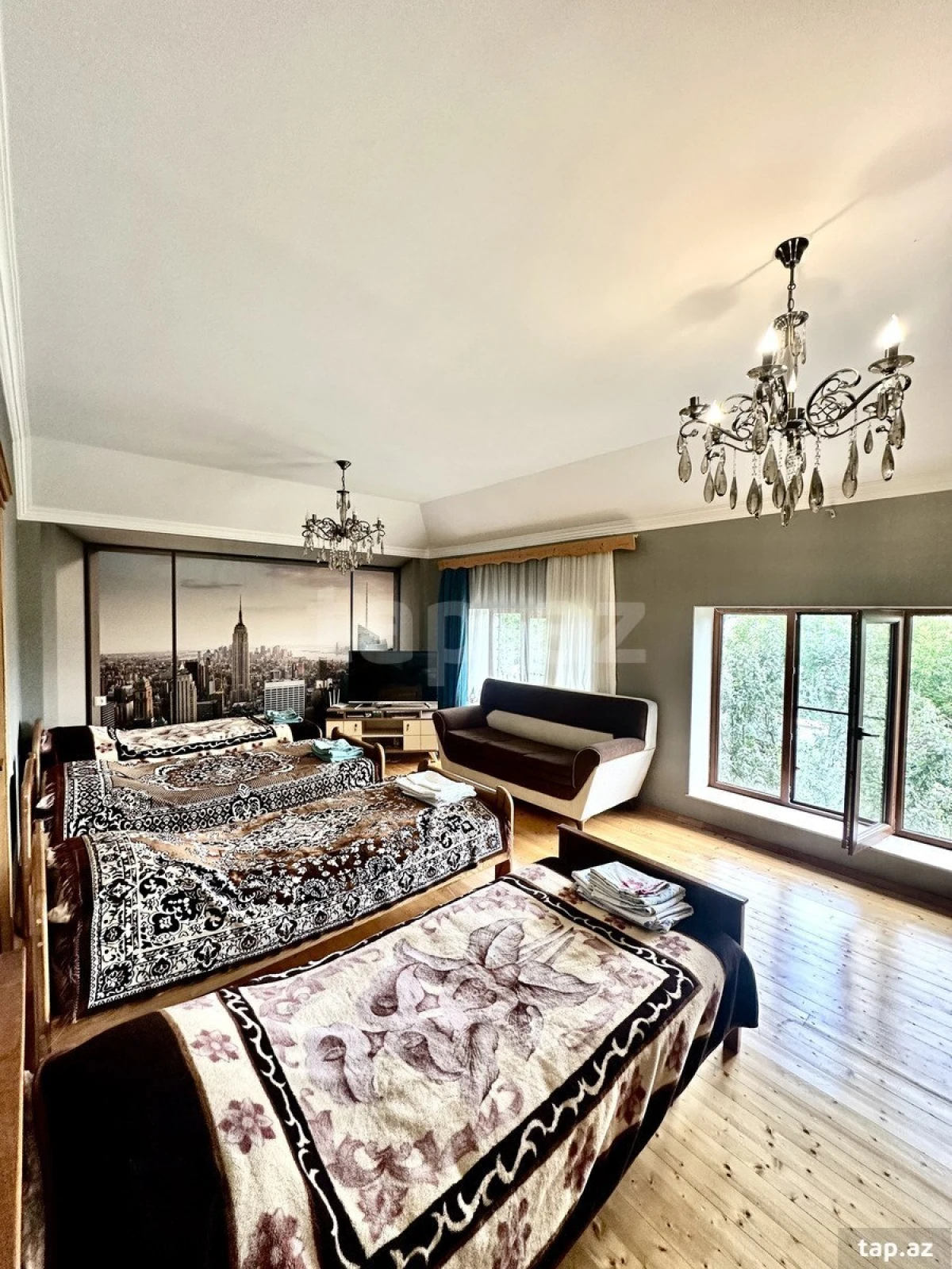 Kirayə verilir 6 otaqlı həyət evi