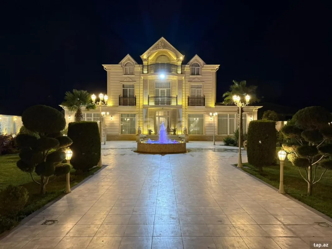 Satılır 7 otaqlı həyət evi