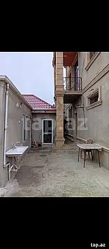 Satılır 6 otaqlı həyət evi