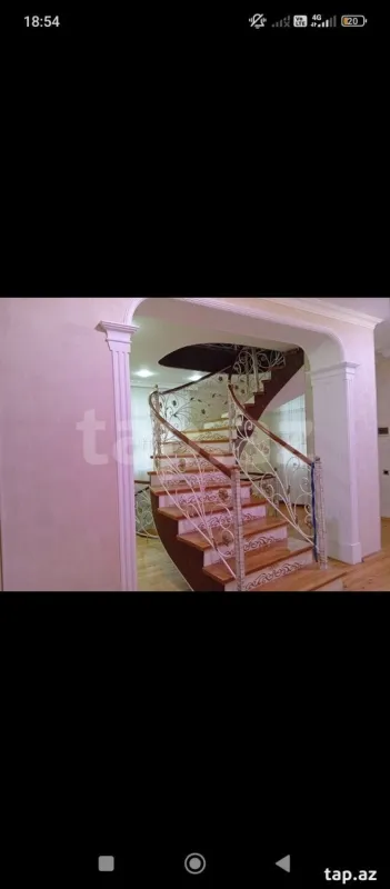 Satılır 6 otaqlı həyət evi