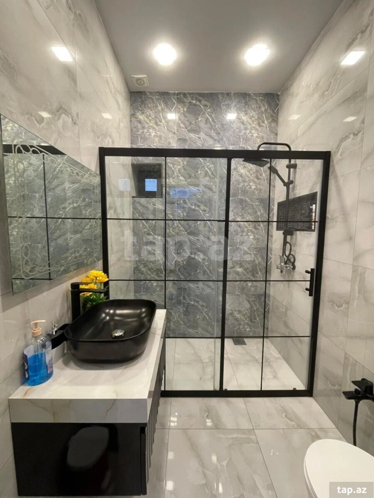 Kirayə verilir 3 otaqlı həyət evi