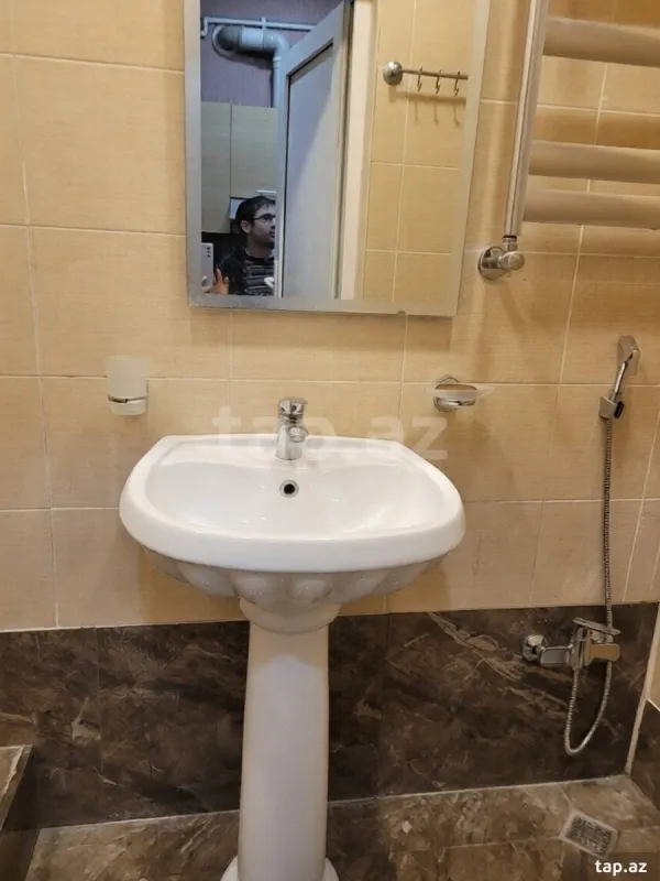 Kirayə verilir 2 otaqlı mənzil 50 m²