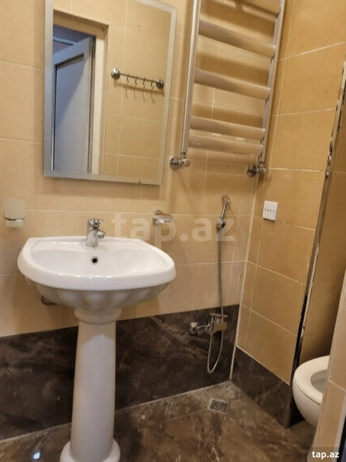 Kirayə verilir 2 otaqlı mənzil 50 m²