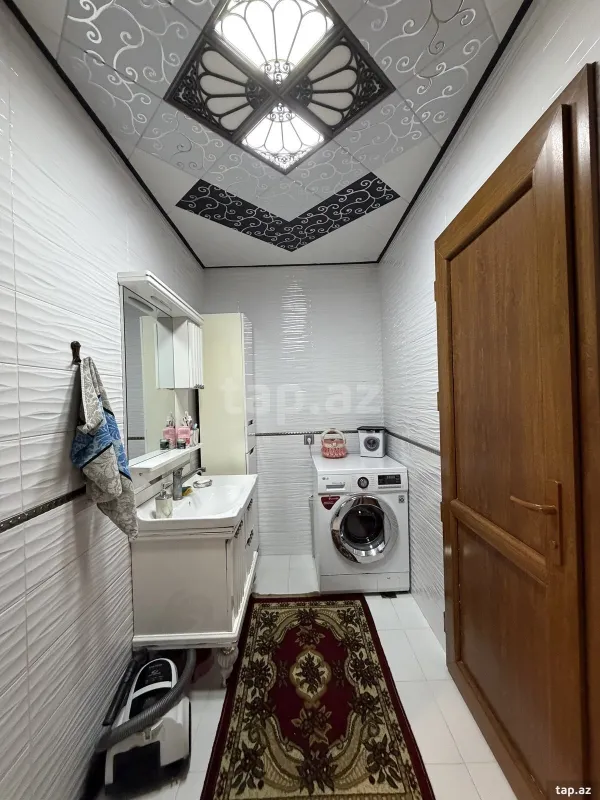 Satılır 5 otaqlı həyət evi