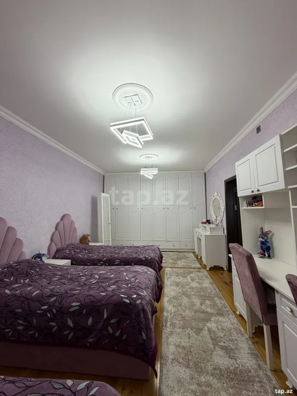 Satılır 5 otaqlı həyət evi