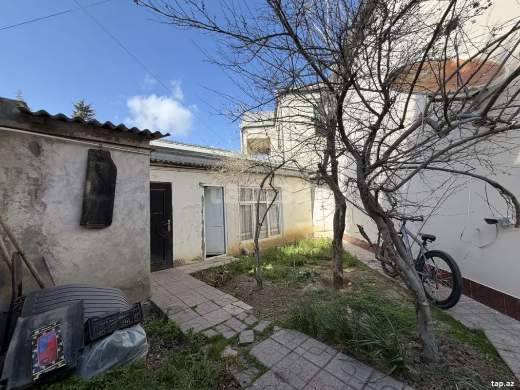 Satılır 5 otaqlı həyət evi