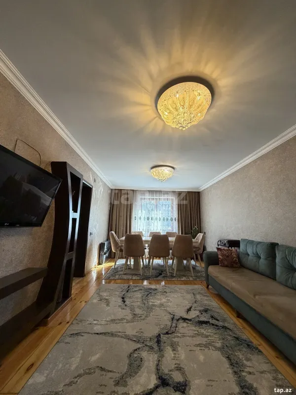 Satılır 5 otaqlı həyət evi