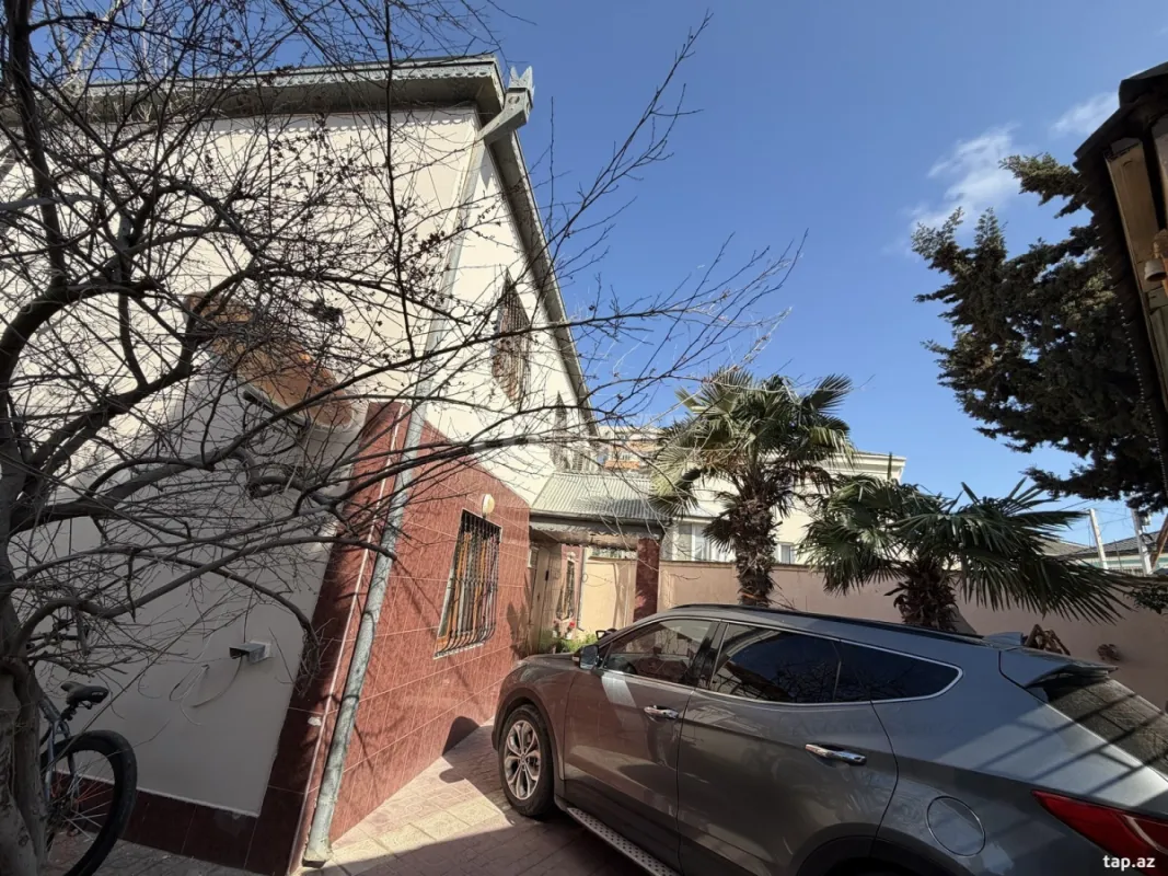 Satılır 5 otaqlı həyət evi