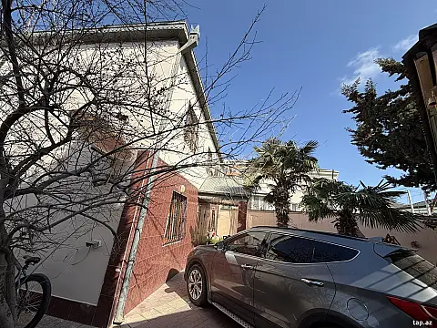 Satılır 5 otaqlı həyət evi