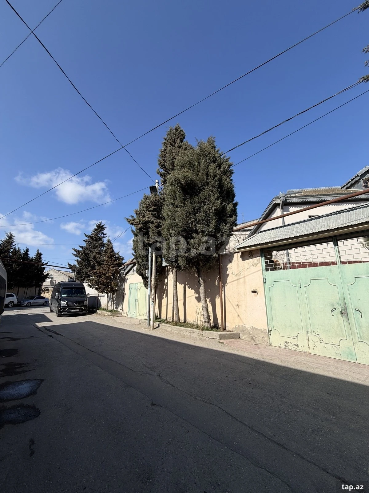 Satılır 5 otaqlı həyət evi