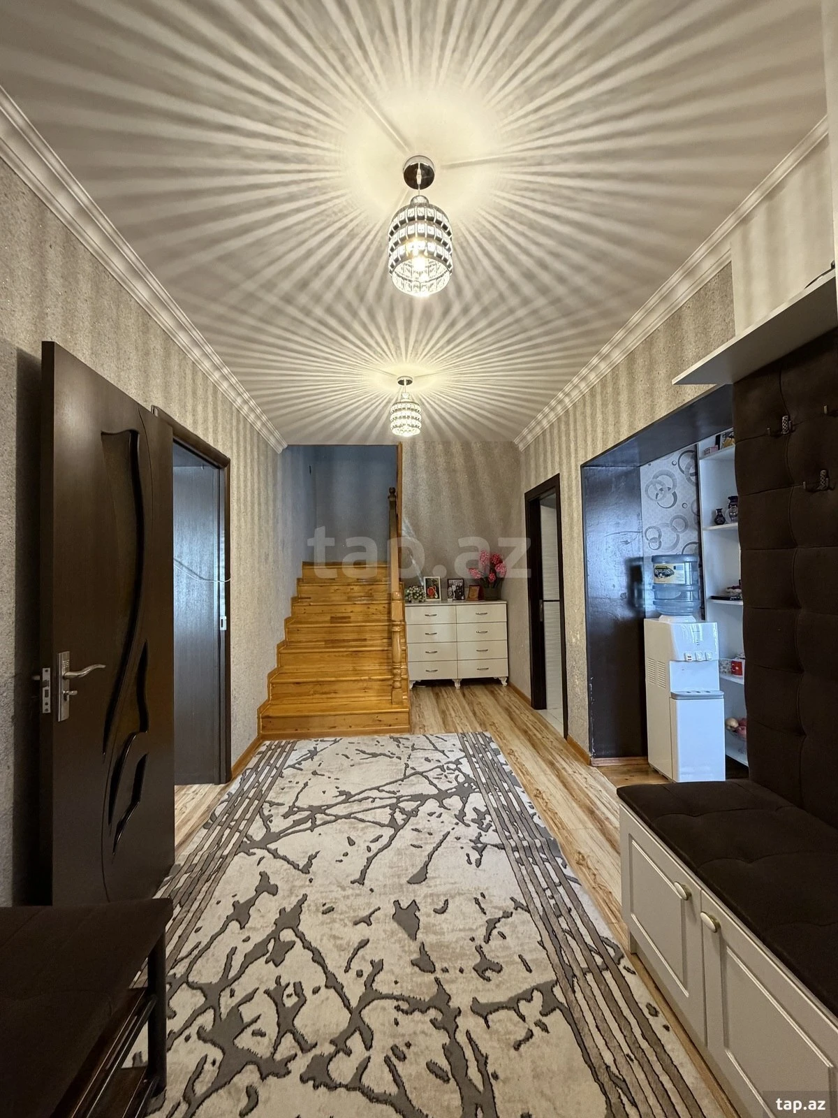 Satılır 5 otaqlı həyət evi