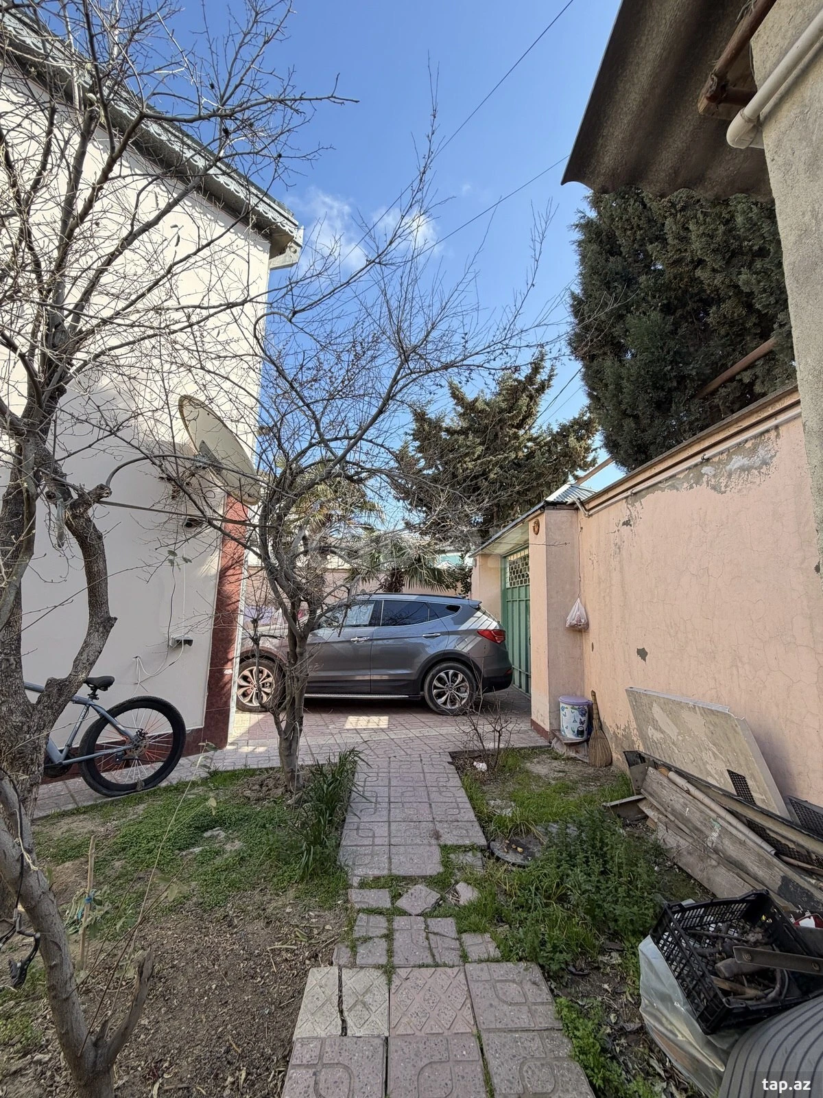 Satılır 5 otaqlı həyət evi