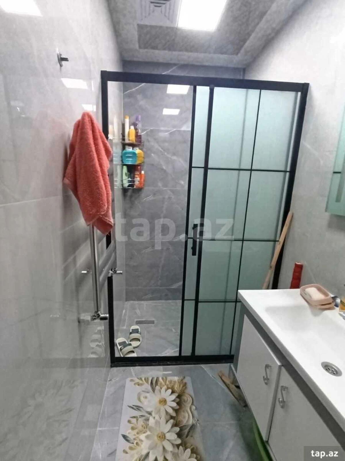Satılır 3 otaqlı yeni tikili 85 m²