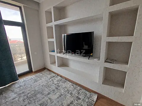 Kirayə verilir 3 otaqlı yeni tikili 125 m²