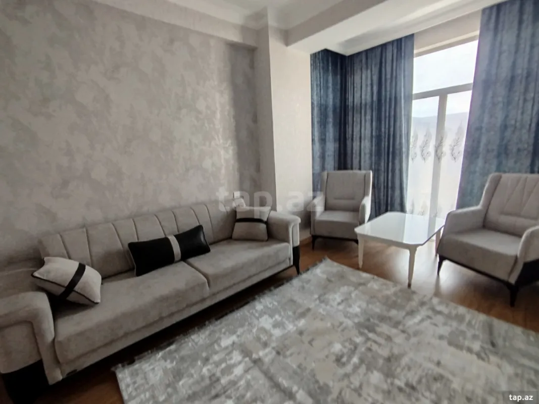 Kirayə verilir 3 otaqlı yeni tikili 125 m²