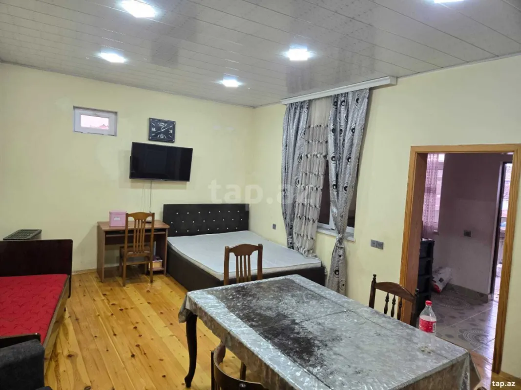 Kirayə verilir 1 otaqlı həyət evi