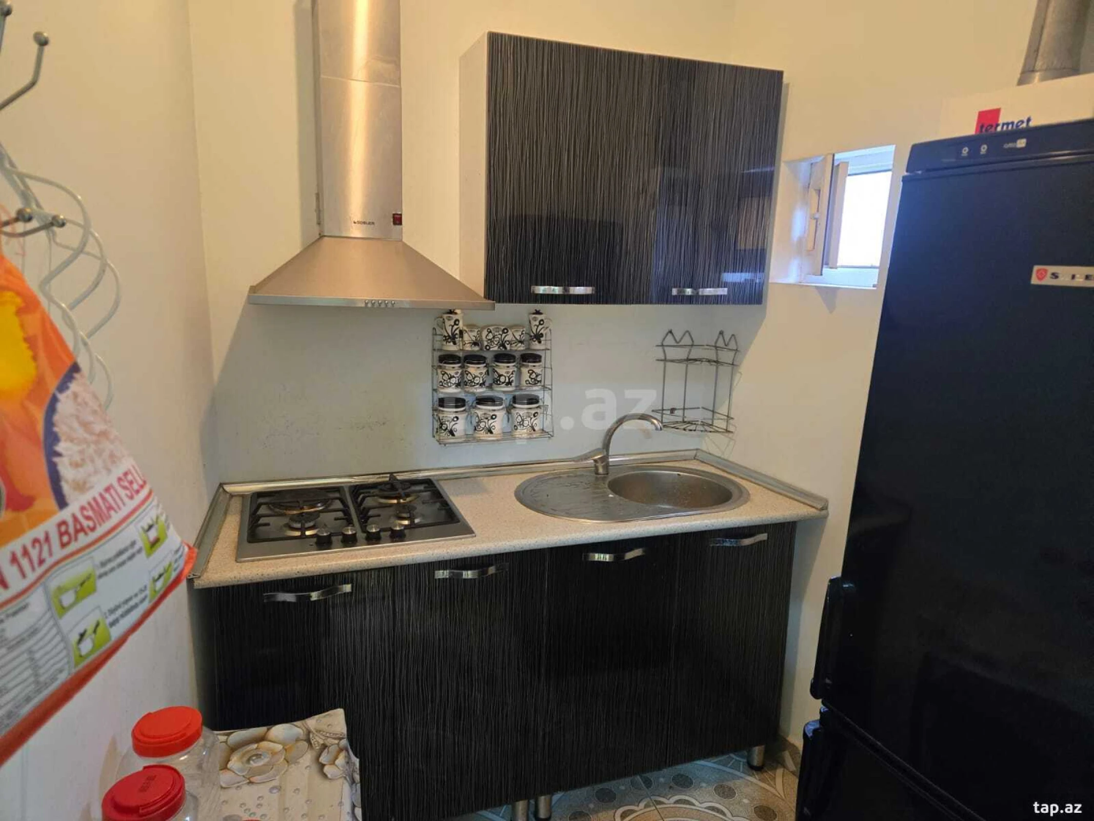 Kirayə verilir 1 otaqlı həyət evi